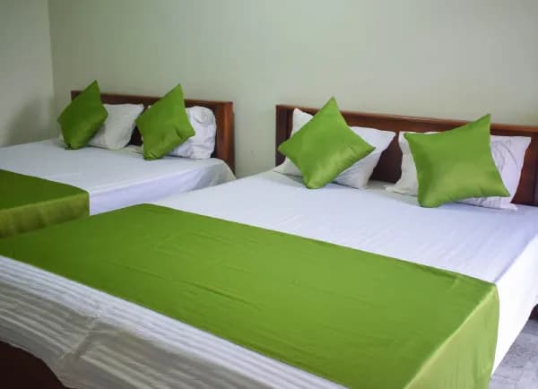 Budget Double Room - Photo 2